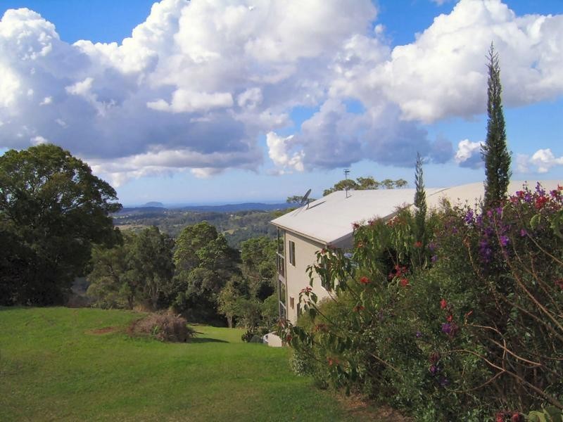 38 Lantana Lane, Mapleton QLD 4560