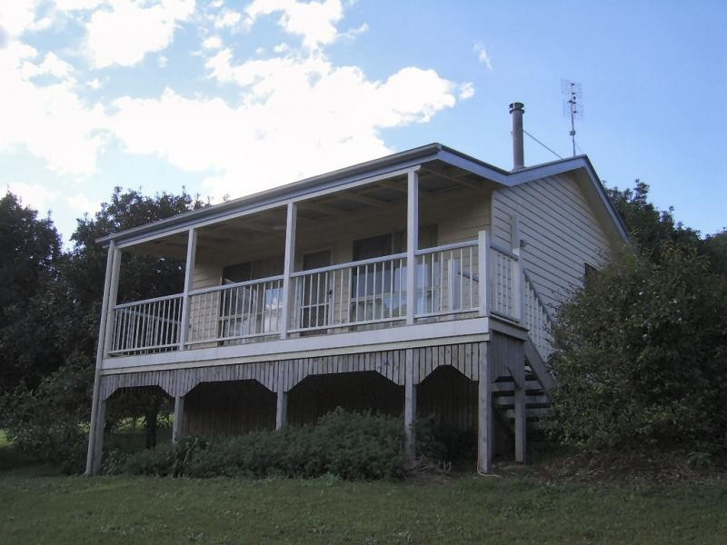 64 Johnson Road, Mapleton QLD 4560