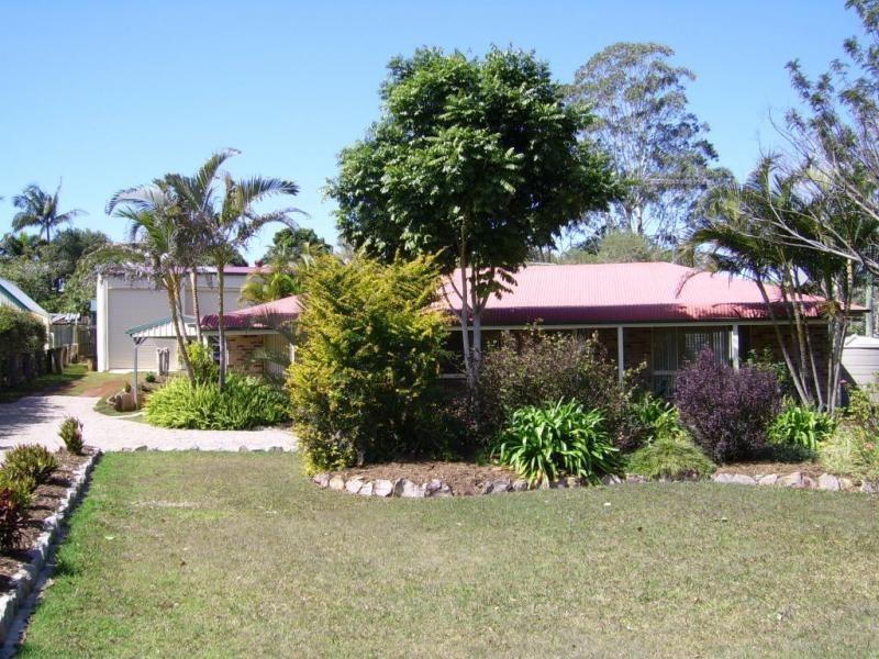 11 Tamarin Drive, Mapleton QLD 4560