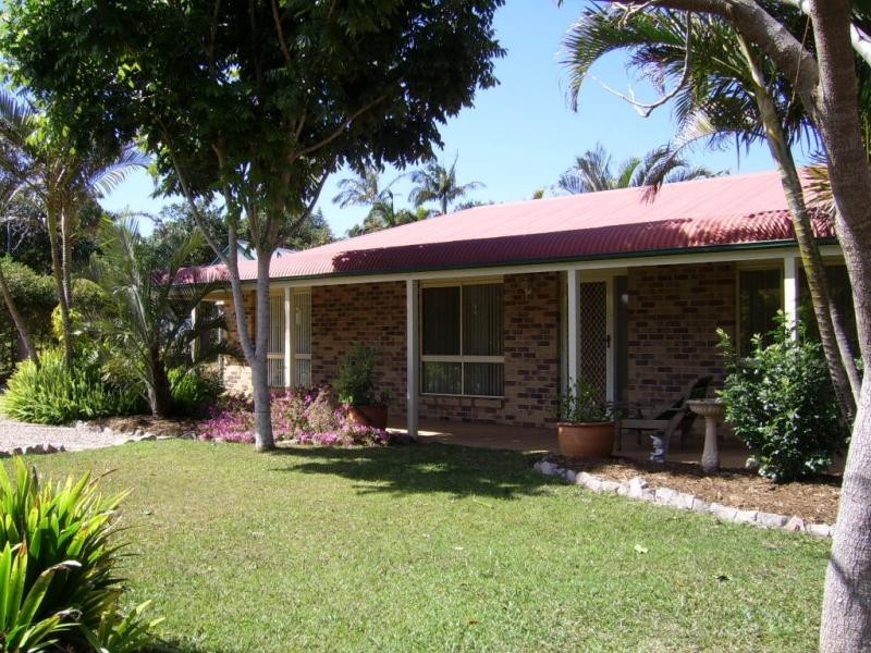 11 Tamarin Drive, Mapleton QLD 4560