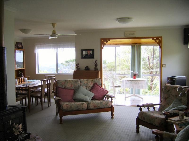 3 Maple Avenue, Mapleton QLD 4560