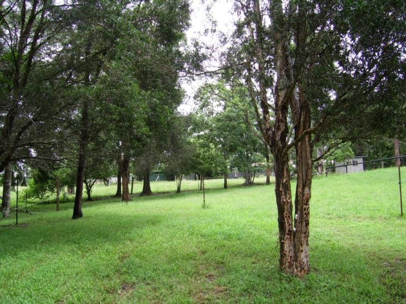 2 Woodland Avenue, Dulong QLD 4560