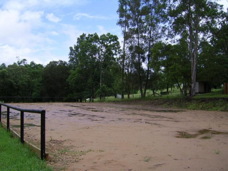 2 Woodland Avenue, Dulong QLD 4560