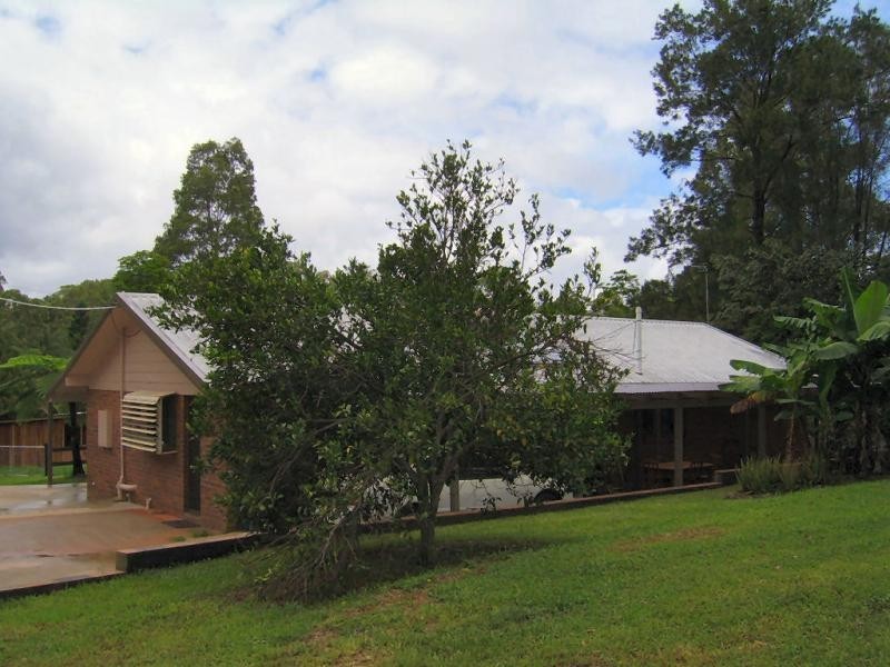 2 Woodland Avenue, Dulong QLD 4560