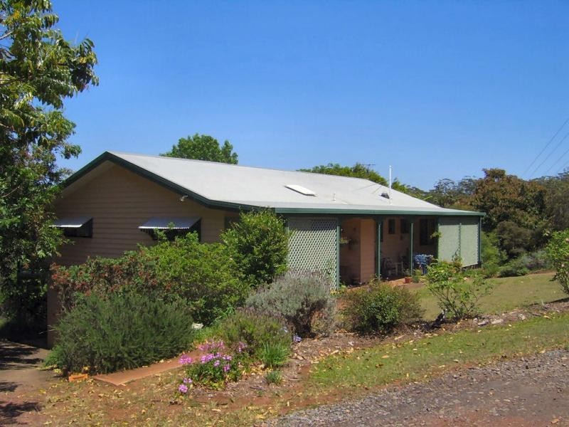 64 Johnson Road, Mapleton QLD 4560