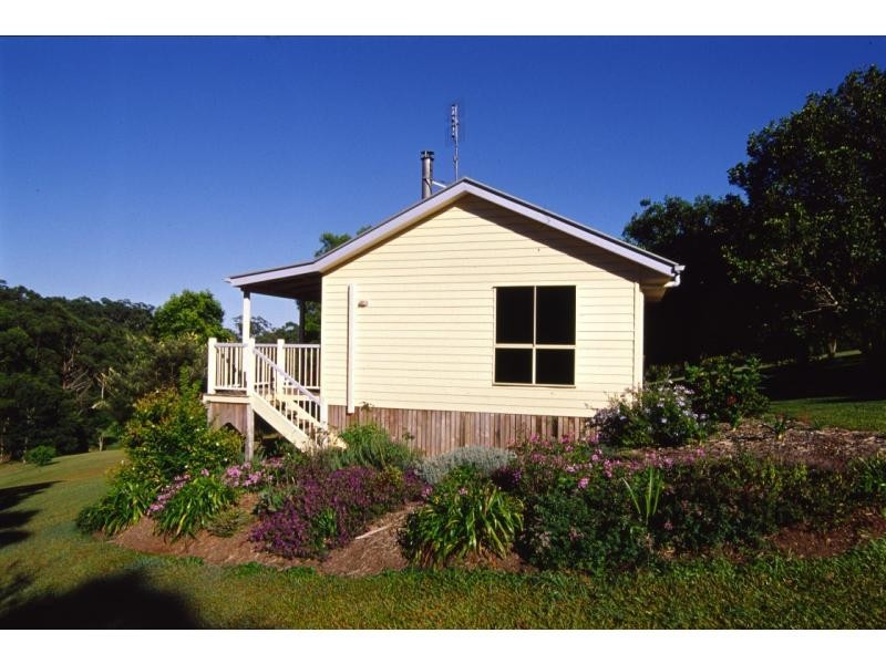 64 Johnson Road, Mapleton QLD 4560