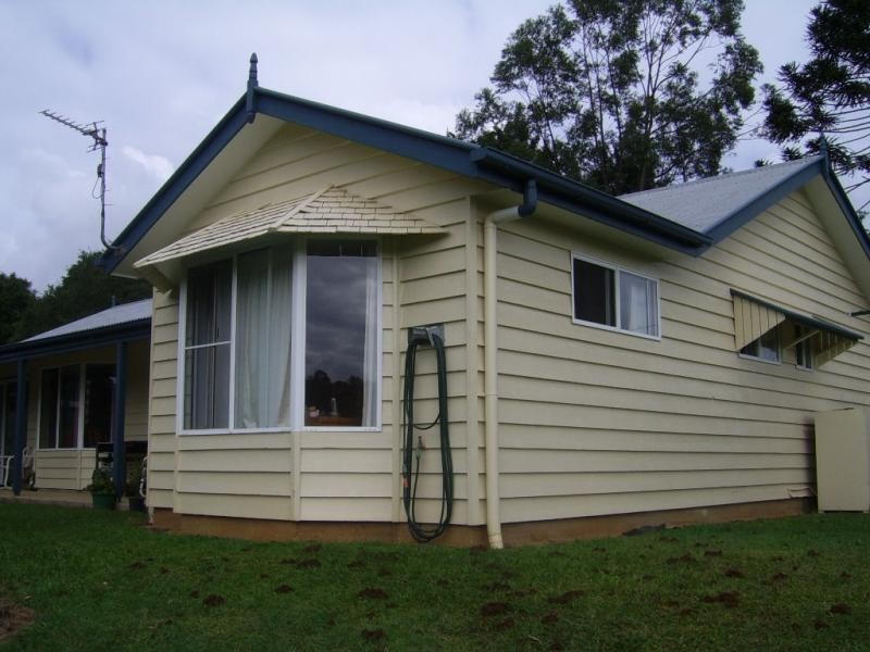 324 Dulong Road, Dulong QLD 4560