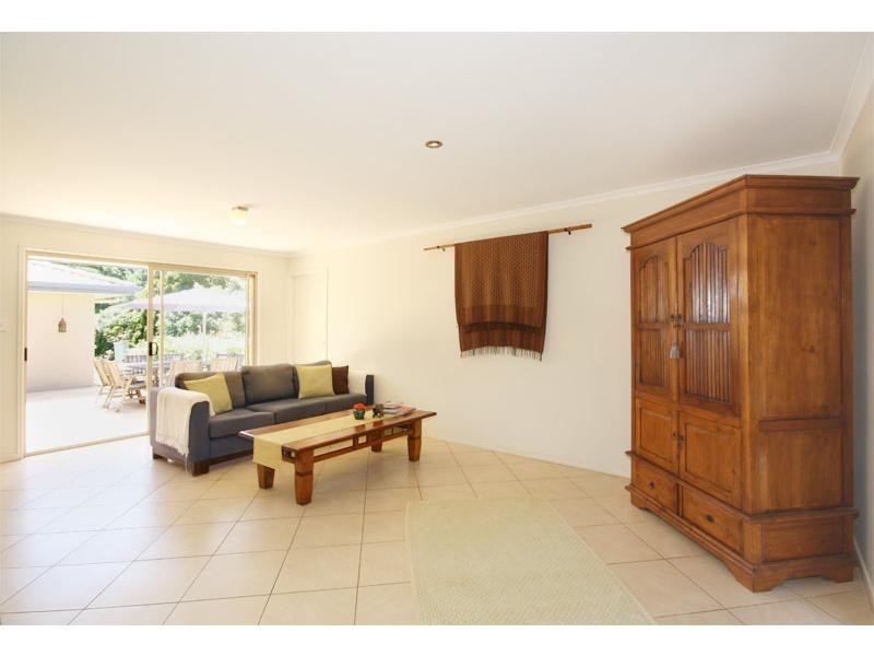 8 Rainbow Park Drive, Mapleton QLD 4560