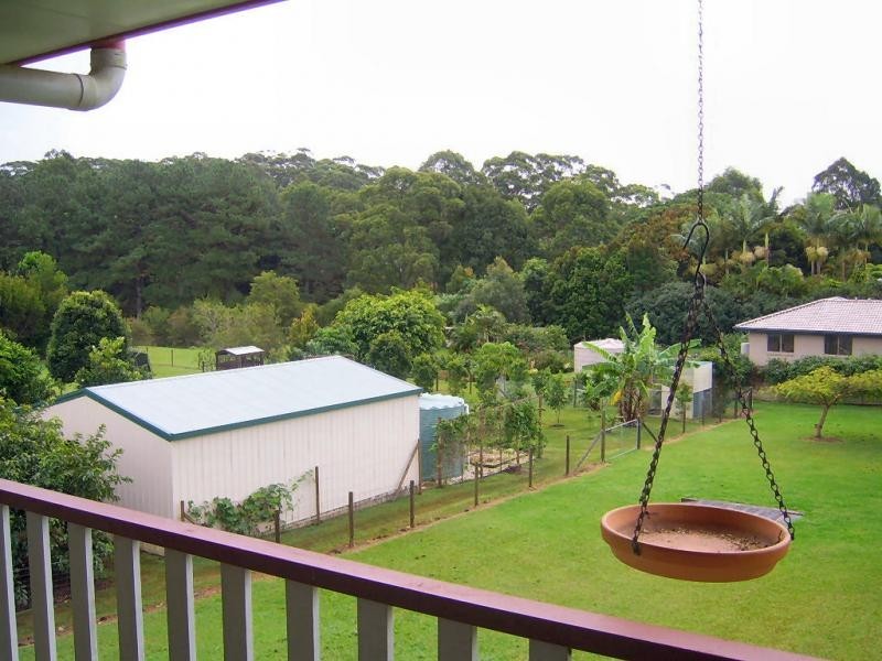 2 Rainbow Park Drive, Mapleton QLD 4560