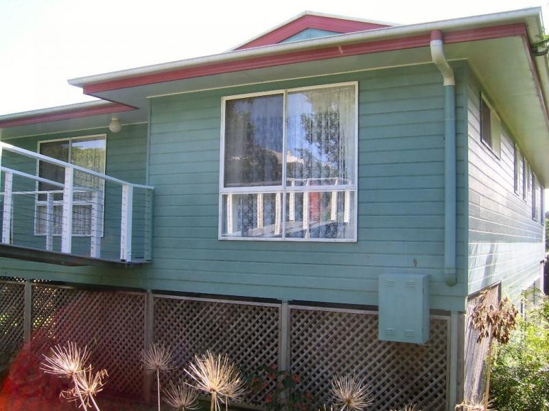 2 Rainbow Park Drive, Mapleton QLD 4560