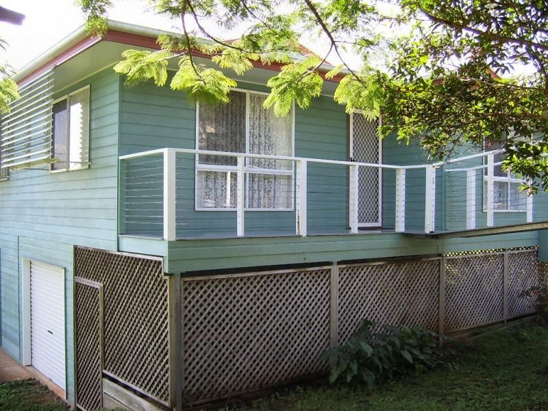 2 Rainbow Park Drive, Mapleton QLD 4560