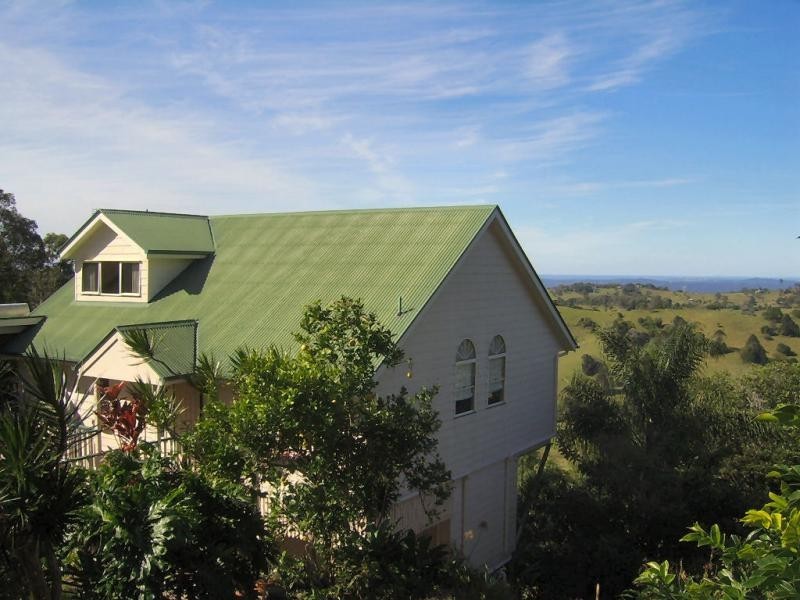 4 Maple Avenue, Mapleton QLD 4560