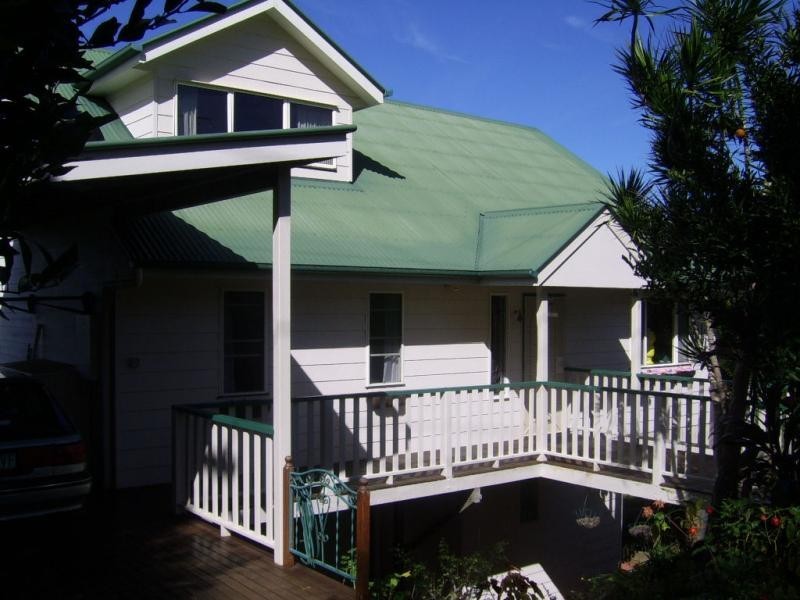 4 Maple Avenue, Mapleton QLD 4560