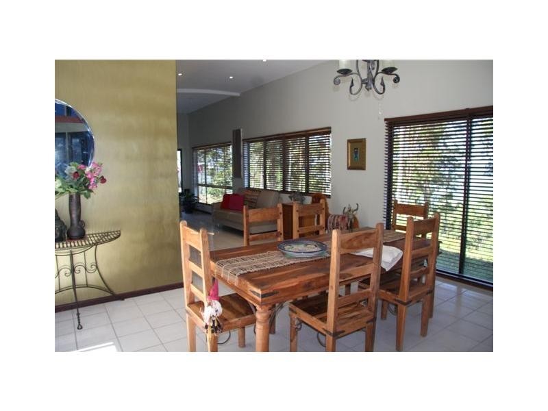 Mapleton QLD 4560