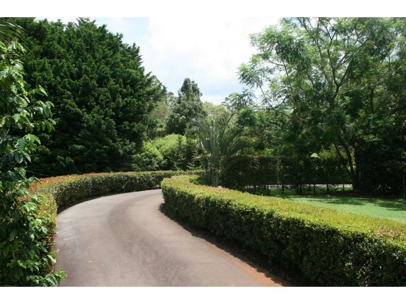10 Glen Eden Court, Flaxton QLD 4560