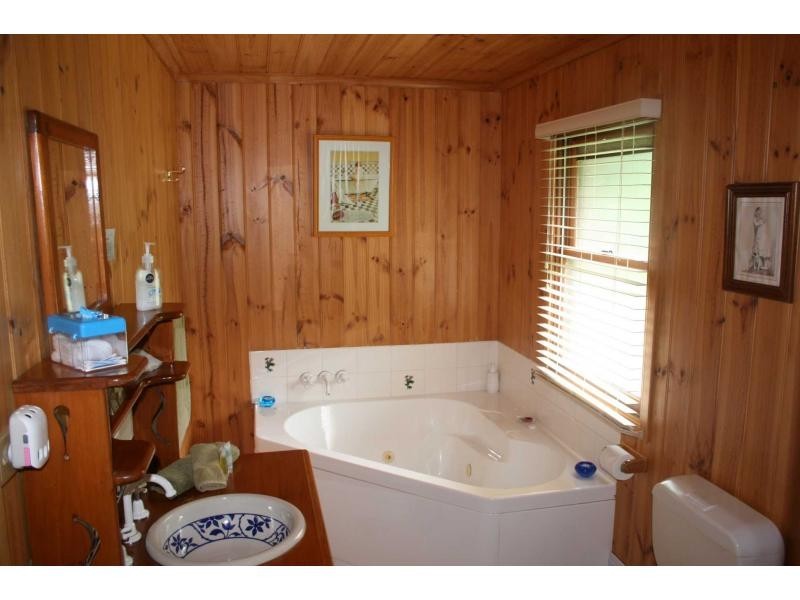10 Glen Eden Court, Flaxton QLD 4560