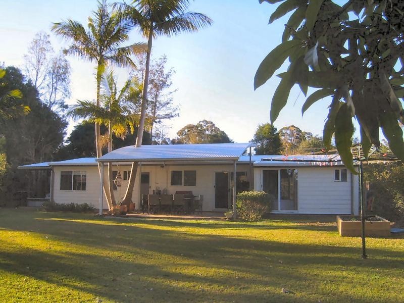 4 Wandoo Court, Mapleton QLD 4560