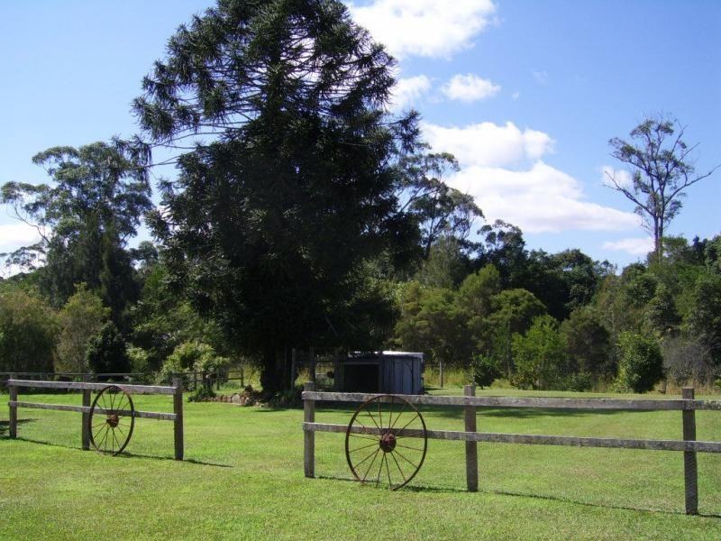 1 Spring Pastures Drive, Mapleton QLD 4560