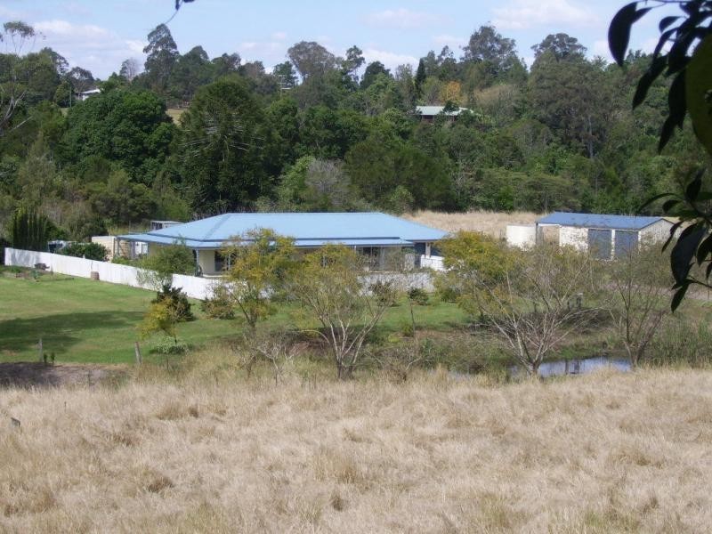 1 Spring Pastures Drive, Mapleton QLD 4560