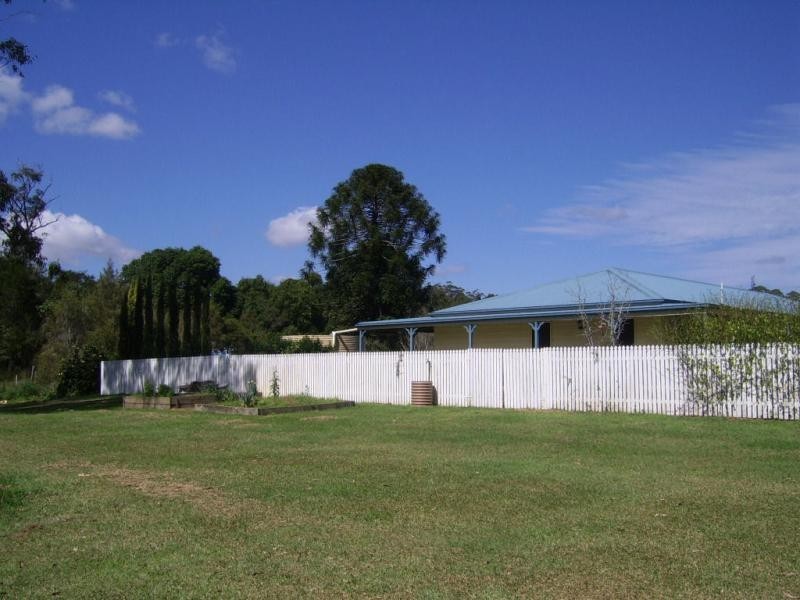 1 Spring Pastures Drive, Mapleton QLD 4560