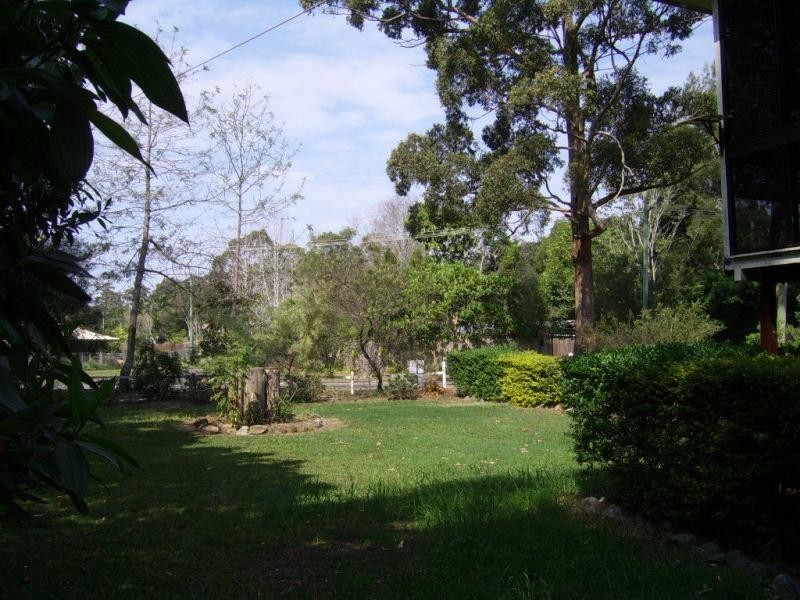 2 The Parkway Place, Mapleton QLD 4560