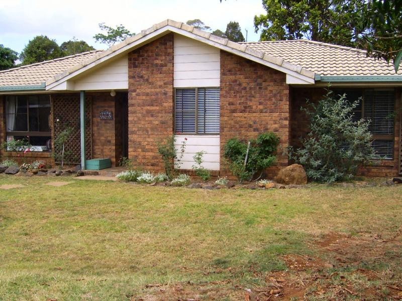 24 Carrington Drive, Flaxton QLD 4560