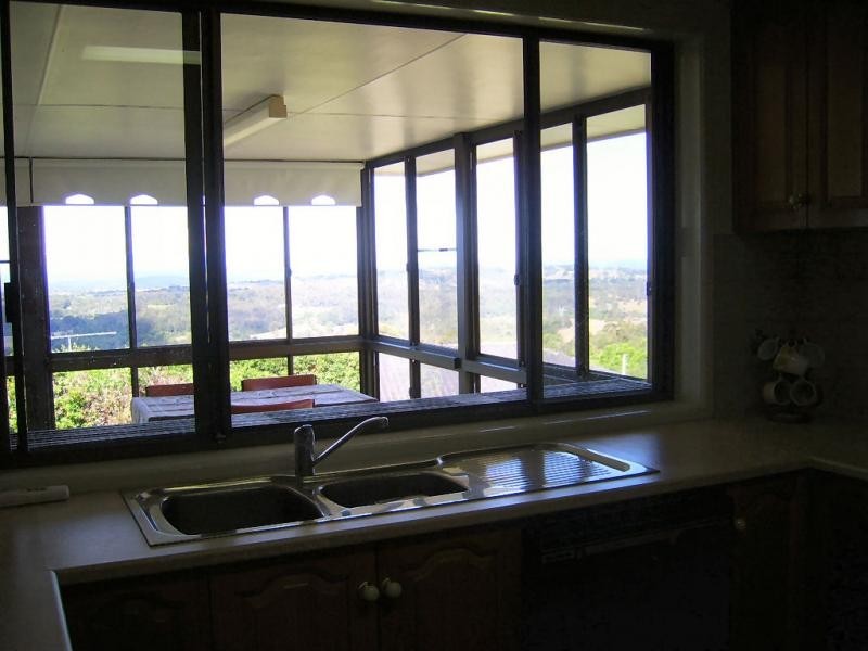 47 Flaxton Drive, Mapleton QLD 4560