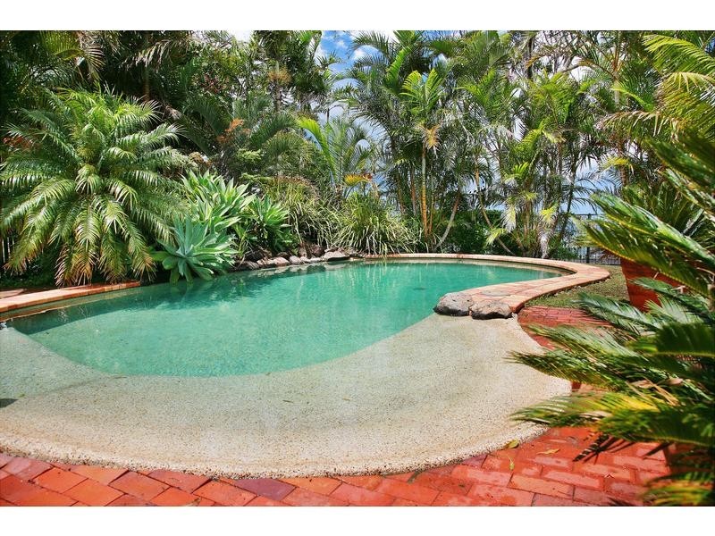 Dulong QLD 4560