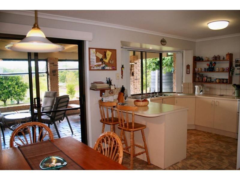 Mapleton QLD 4560