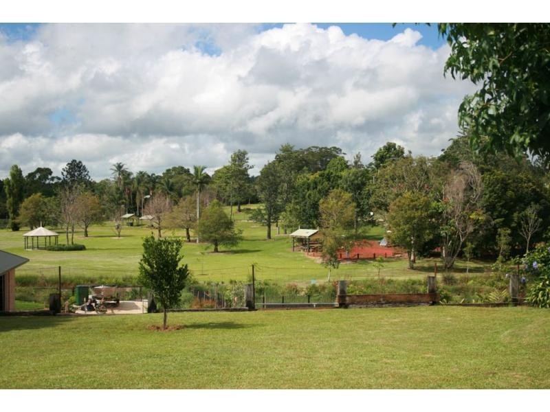Mapleton QLD 4560