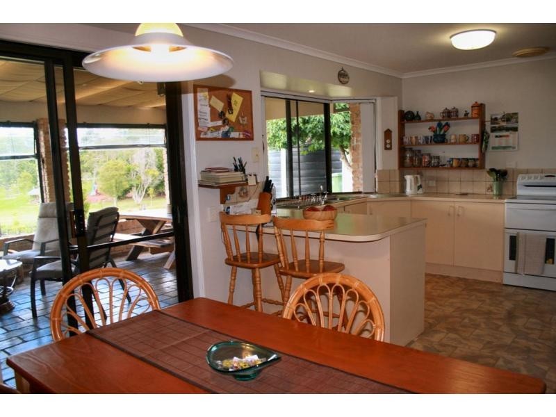 Mapleton QLD 4560
