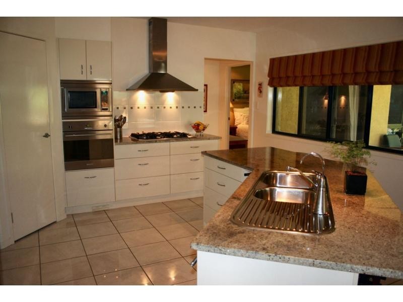 6 The Parkway Place, Mapleton QLD 4560