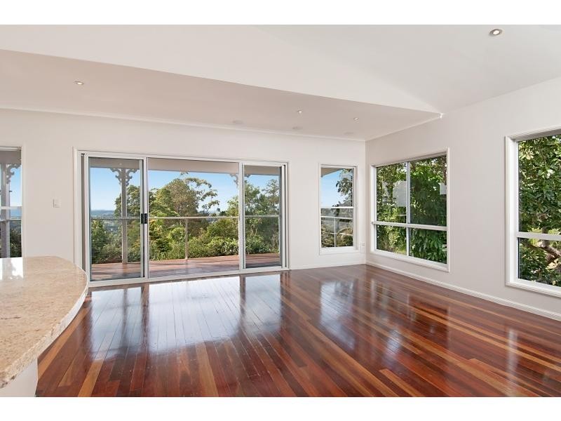 8 Post Office Road, Mapleton QLD 4560