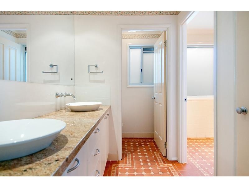 8 Post Office Road, Mapleton QLD 4560