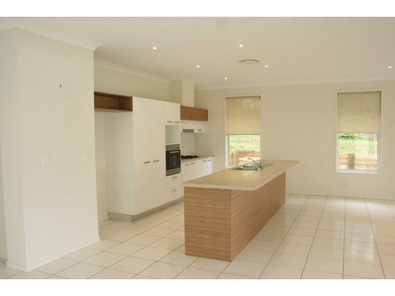22 The Parkway Place, Mapleton QLD 4560