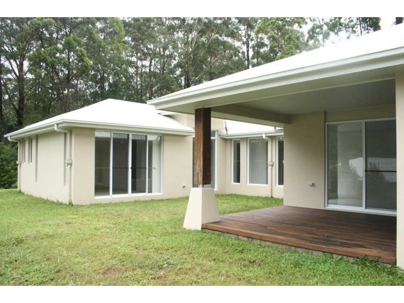 22 The Parkway Place, Mapleton QLD 4560