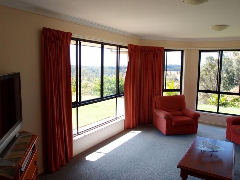 Dulong QLD 4560