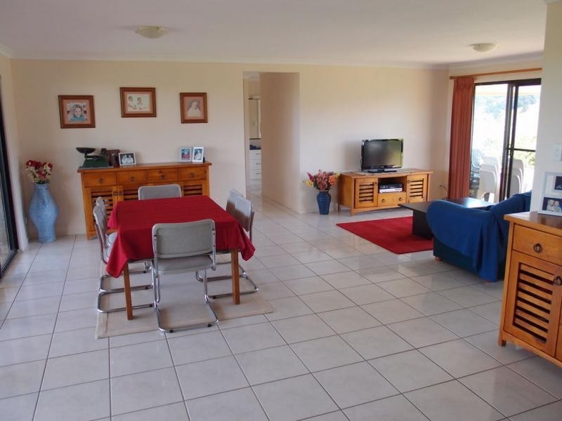 Dulong QLD 4560