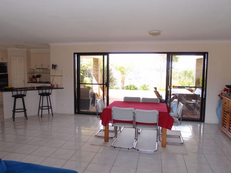 Dulong QLD 4560