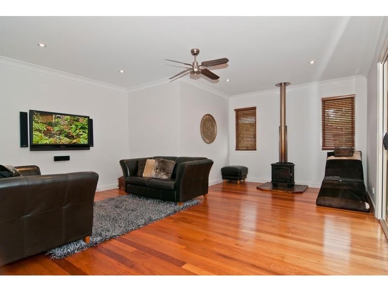 23 Deodar Court, Mapleton QLD 4560