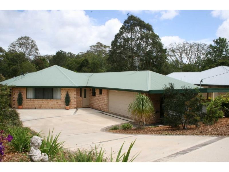 16 Rainbow Park Drive, Mapleton QLD 4560