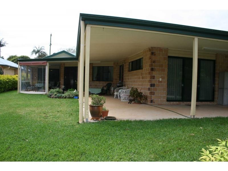 16 Rainbow Park Drive, Mapleton QLD 4560