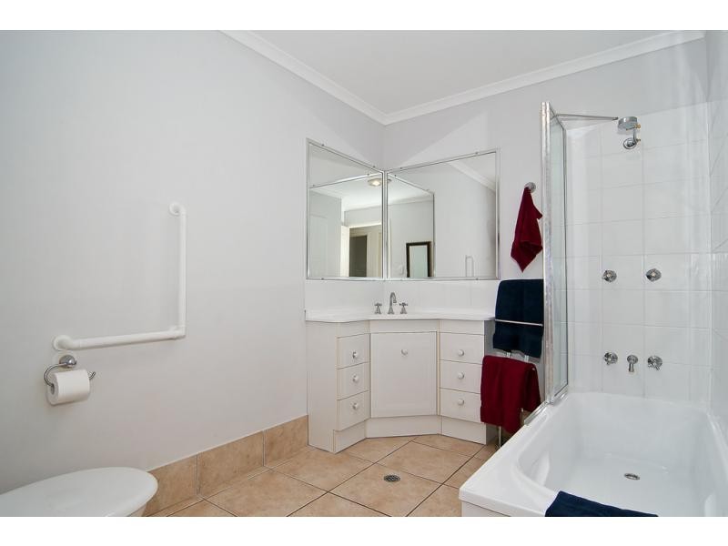 74 Mapleton Falls Road, Mapleton QLD 4560