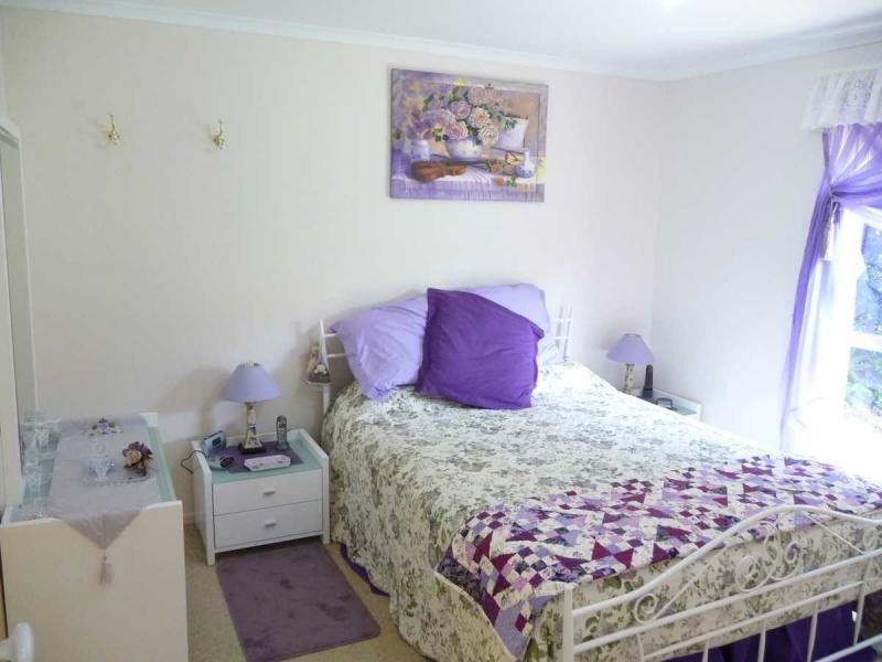 13 Rainbow Park Drive, Mapleton QLD 4560