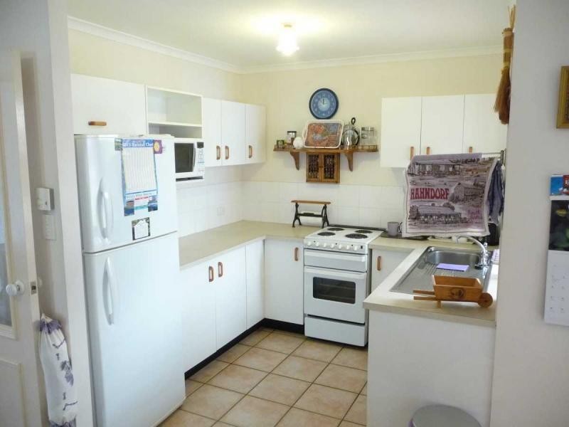 13 Rainbow Park Drive, Mapleton QLD 4560