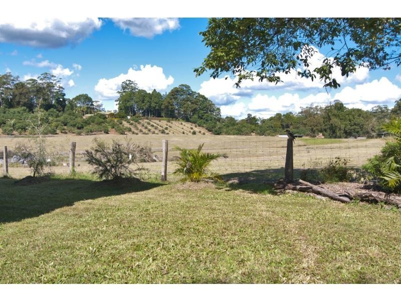 19 Karri Court, Mapleton QLD 4560