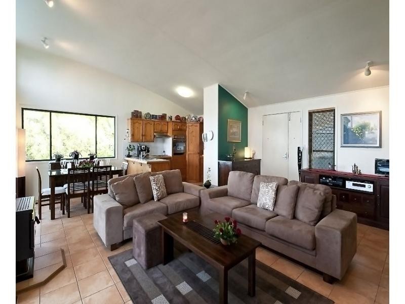 22 Topaz Street, Mapleton QLD 4560