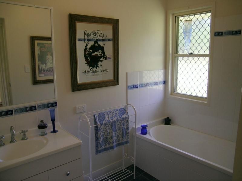 Dulong QLD 4560