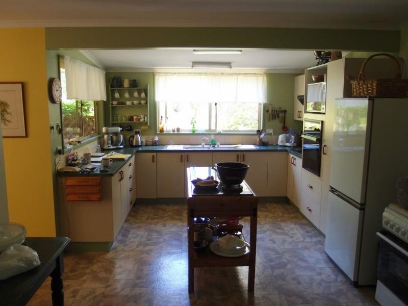 13 Wilga Court, Mapleton QLD 4560