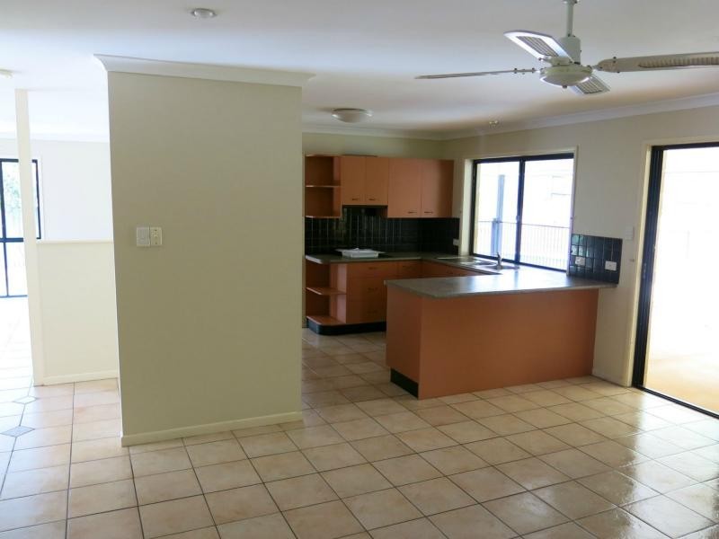 Mapleton QLD 4560
